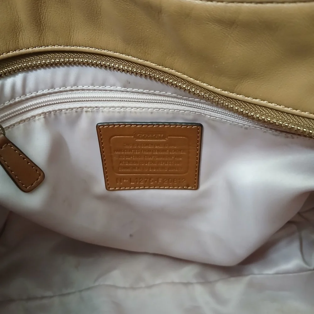 Coach Alexandra Leather Shoulder Bag Tan Gold Chain Hobo Purse Classic Medium